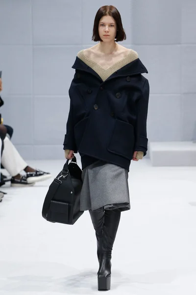 Look 23